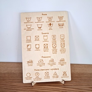 Tabliczka, drewno, drewniana tabliczka, pranie, symbole prania, nauka prania, nauka symboli