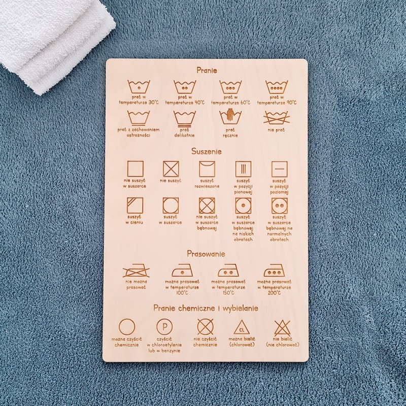 Tabliczka, drewno, drewniana tabliczka, pranie, symbole prania, nauka prania, nauka symboli